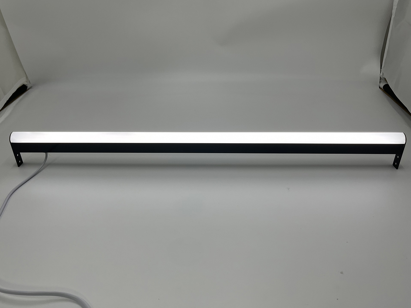 Side Mount Hand Wave Sensor Vanity Cabinet LED Light