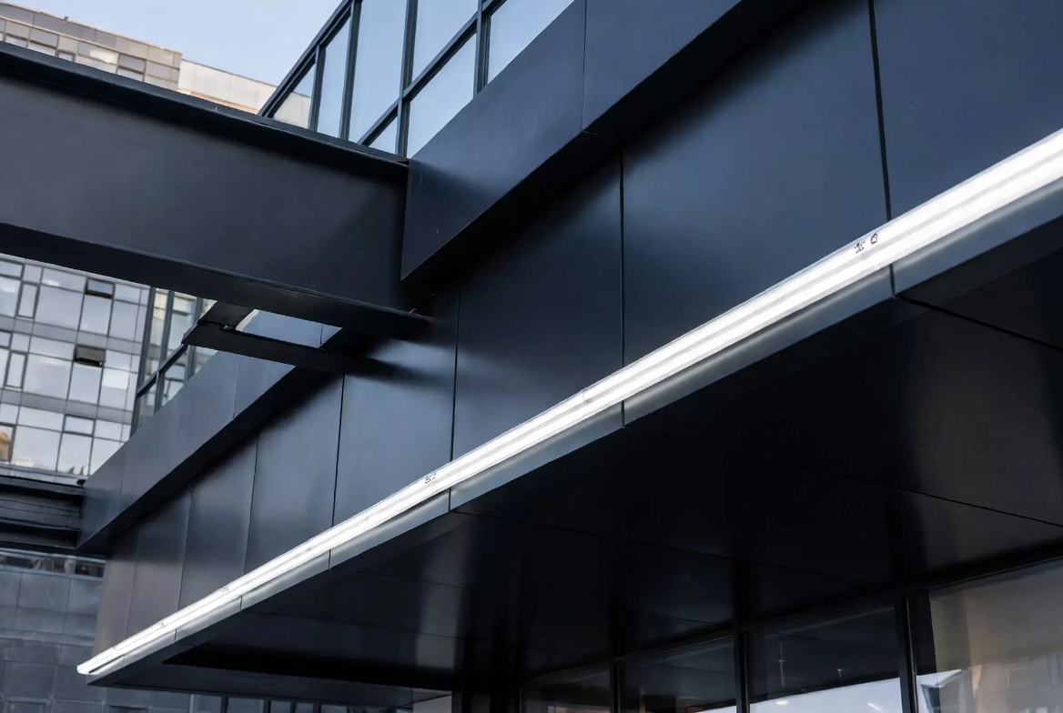 Waterproof Neon Strip Outdoor Scene.jpg