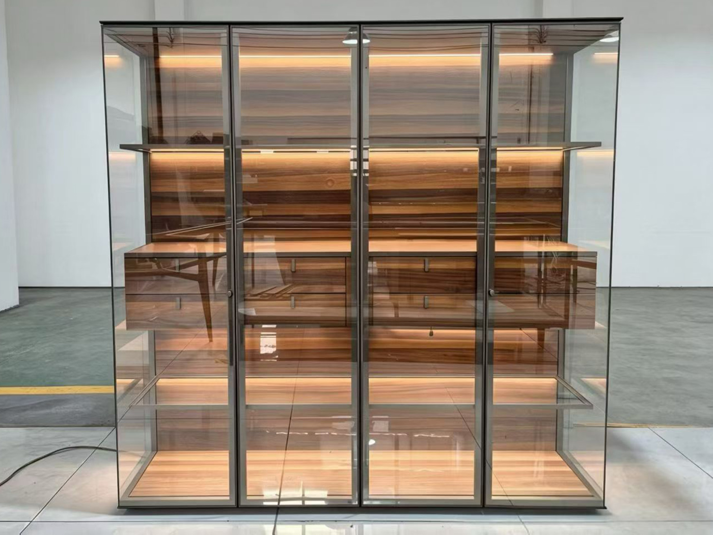 Factory Custom Length Ultra Thin 6&times;6mm Rigid Cabinet LED Strip for Wardrobe & Closet