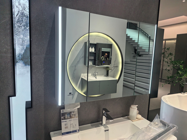 Side Mount Hand Wave Sensor Vanity Cabinet LED Light