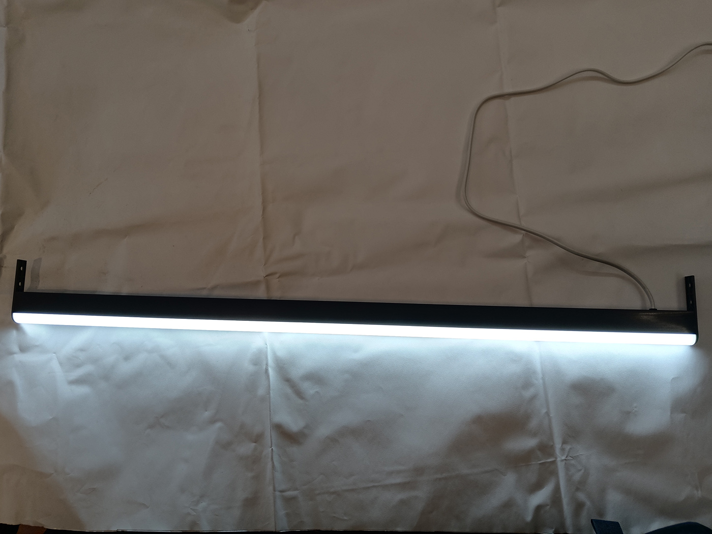 Side Mount Hand Wave Sensor Vanity Cabinet LED Light